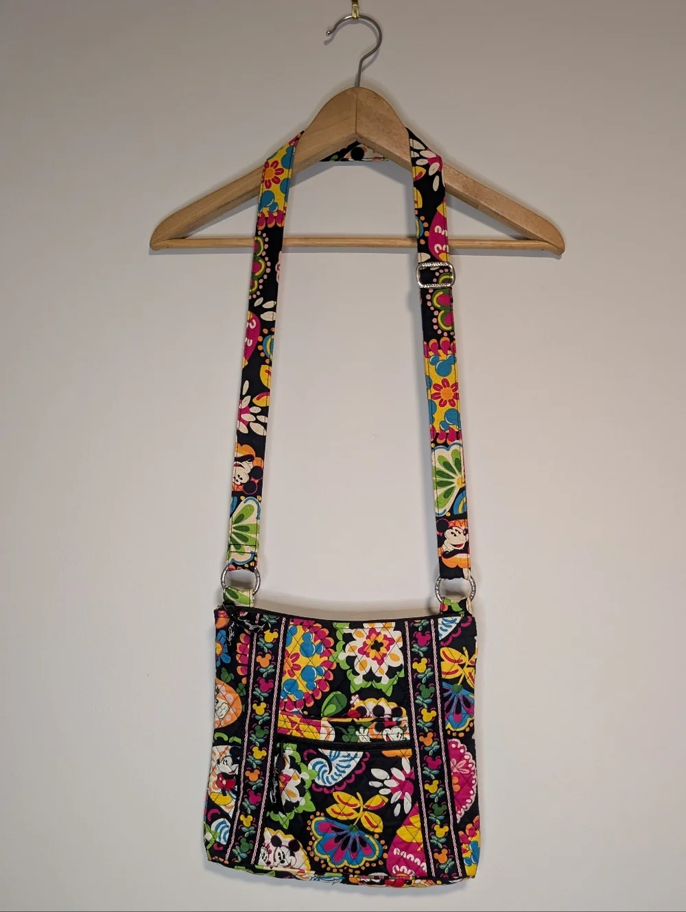 Vera Bradley Mickey & Minnie Mouse Disney Authentic Collection Crossbody Bag - Picture 1 of 12